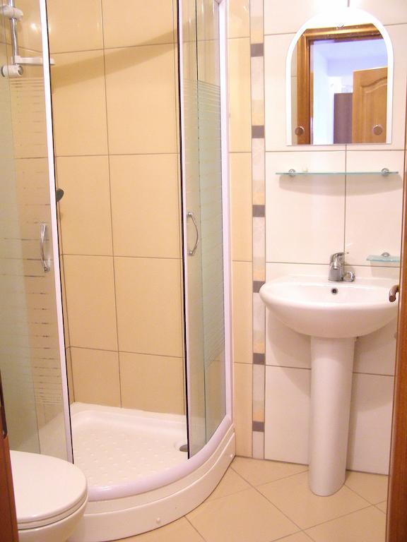 Apartments Kepi Gjerana Улцин Стая снимка